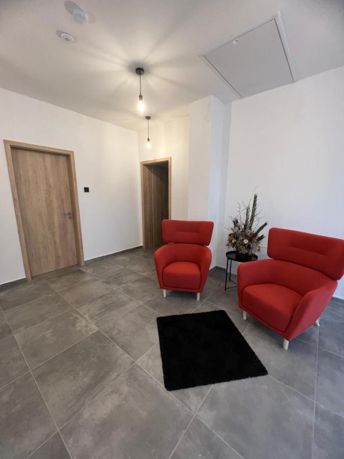 Hobiti Apartman - Frodo แชร์นาฟ โปชูมาวี ภายนอก รูปภาพ