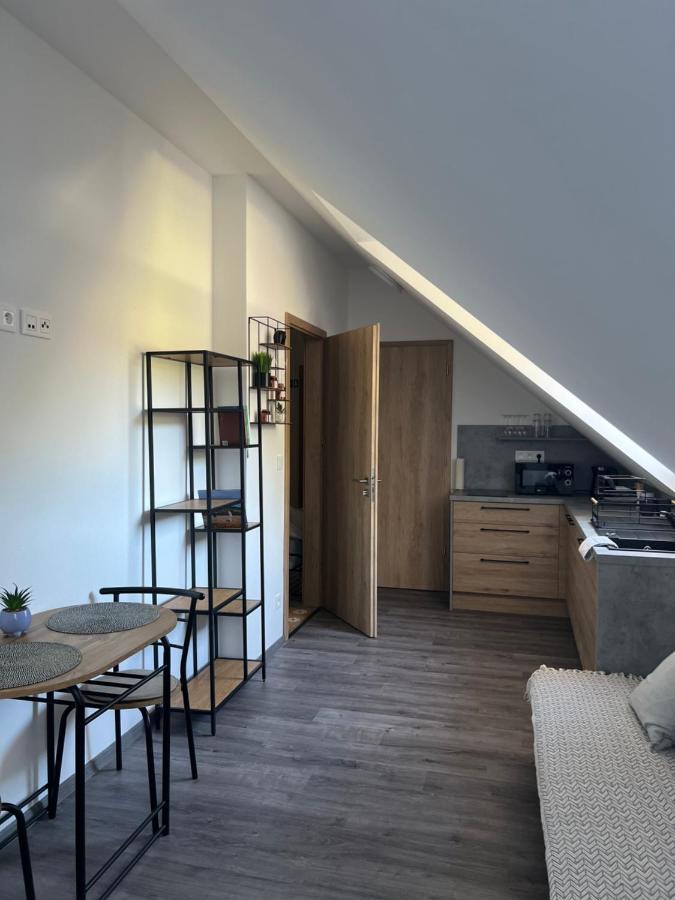 Hobiti Apartman - Frodo แชร์นาฟ โปชูมาวี ภายนอก รูปภาพ